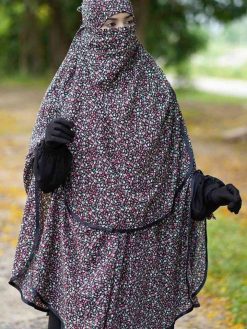 Iqra Hizab – 10
