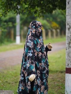 Alternative view of Iqra Hizab –  2