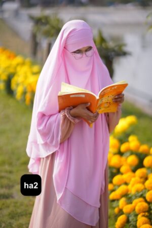 Alternative view of Premium 4-Layer Ready Hijab ha2