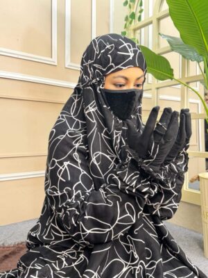 Alternative view of Salat Khimar-sk8