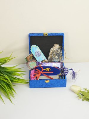 Alternative view of Budget Friendly Gift Packege -1