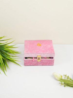 Alternative view of Budget Friendly Gift Packege -6