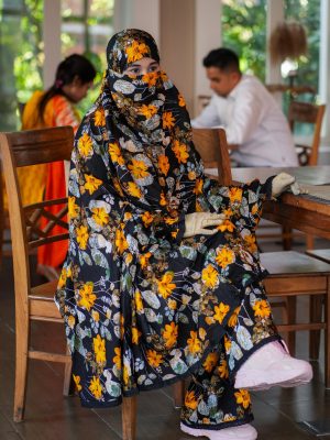 Alternative view of Premium khimar &ndash; 302